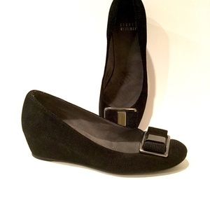 STUART WEITZMAN PROPER BOW WEDGE PUMPS  BLACK